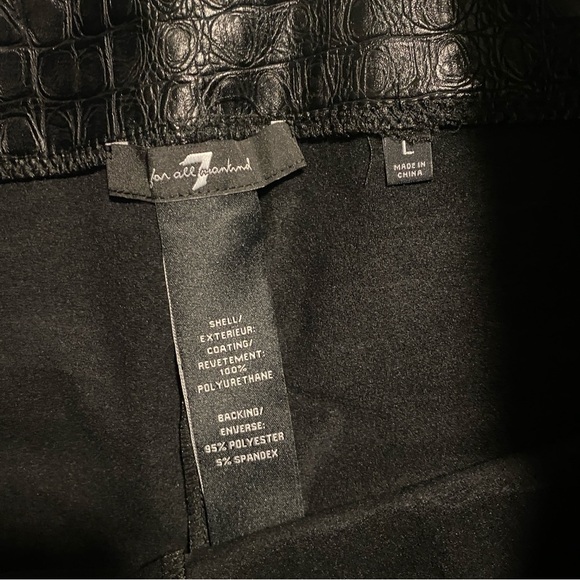 NWT 7 For All Mankind Croc Embossed Faux Leather Leggings in Black - Size L - Picture 5 of 15